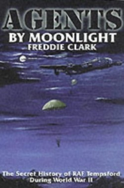 Agents-by-Moonlight-075241691X